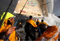Noche con chubascos y más de 40 nudos de viento para los barcos de la Vuelta al Mundo