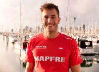 El campeón olímpico y vencedor de la America’s Cup Blair Tuke, con el MAPFRE