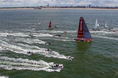 El MAPFRE parte de La Haya hacia la meta final en Suecia