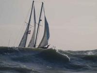 La flota del Gran Prix del Atlantico navega en duras condiciones