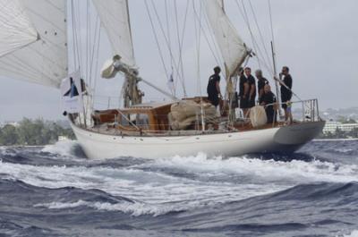 Victoria del White Dolphin en la Panerai Transat Classique  2012