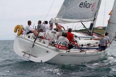 Beelzebuth IV, de Richard Bedere repite triunfo en la bahía de Gijón 