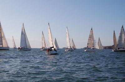 EL CLUB NÁUTICO RÍA DE ARES CELEBRÓ LA CUARTA PRUEBA DEL “GRAND PRIX DE OTOÑO – TROFEO HÉRCULES MARINE 2011”.