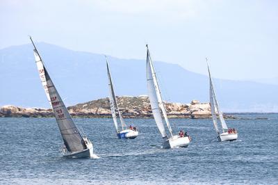 Riveira acoge este fin de semana la X Regata Congalsa con una veintena de unidades en el agua