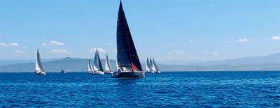 Vilagarcía comienza dominando en la Regata ALCA deL C.N. Arousa Norte