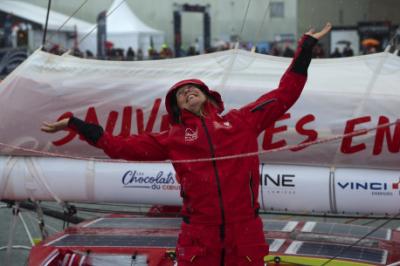 Samantha Davies (Initiatives-Coeur) completa el podio de la Transat CIC.