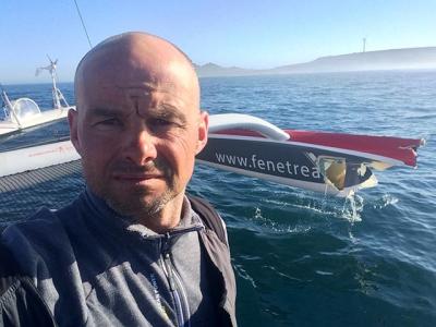 The Transat: “FenêtréA Cardinal” entra en Camariñas