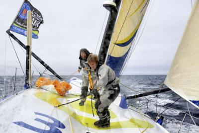 Transat Jacques Vabre: El IMOCA 60 “Macif” desarbola 