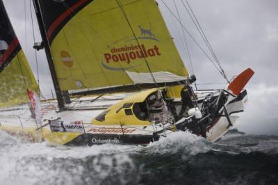 Vendée Globe. Los patrones presionan a la organización pidiendo no se descalifique a Bernard Stamm.