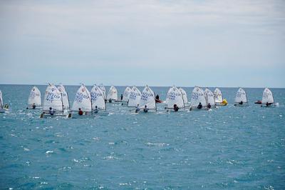 Aprendizaje, valores y competición deportiva se dan la mano en el Trofeo de Optimist Fira Marítima Costa Daurada