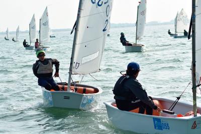 Arturo Arauz renueva la Excellence Cup gaditana