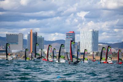 Barcelona inaugura la temporada 2024-2025 de las Barcelona Foiling Winter Series con la final de la EuroCup WASZP