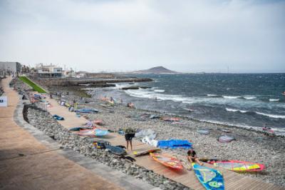 Comienza la fiesta del windsurf en Pozo Izquierdo 