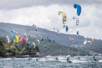 Debut a todo gas del KiteFest Cesantes Trofeo Xunta de Galicia 