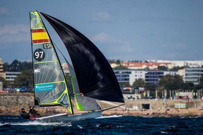 Echegoyen y Betanzos se colocan en el top 10 del mundial de 49er FX