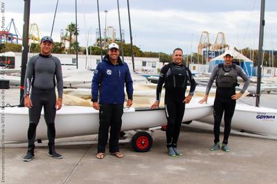 El equipo olímpico español de clase Finn entrena en el RCN Valencia