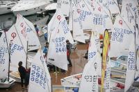 El Meeting Ciudad de Vigo llena la ría con más de 200 regatistas de España y Portugal en el evento de Optimist más importante del año