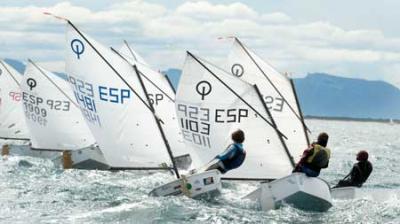 El viento de poniente marcó las dos últimas jornadas del valenciano Trofeo Presidente de Vela Ligera, El viento de poniente marcó las dos últimas jornadas del valenciano Trofeo Presidente de Vela Ligera,