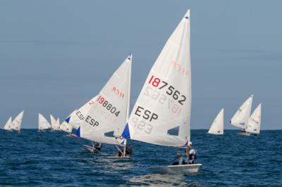 El viento racheado del suroeste señala a los favoritos en aguas del Abra