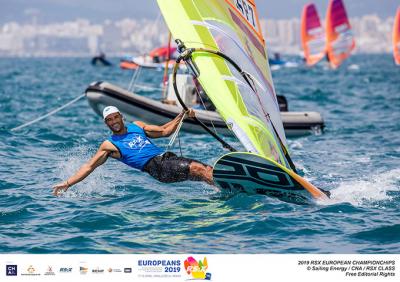 Iván Pastor se clasifica para la medal race del Campeonato de Europa de RS:X