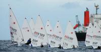 Joaquín Blanco arrebata a Joel  Rodríguez el liderato en Laser St  en el Trofeo Isla de Gran Canaria