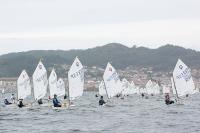 La flota del Mediterráneo manda tras la primera jornada del Meeting Ciudad de Vigo, que solo permitió completar dos regatas