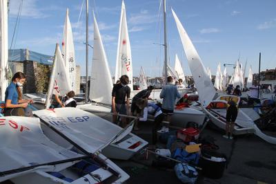 Las aguas del Abra acogen el Trofeo Presidente de vela ligera