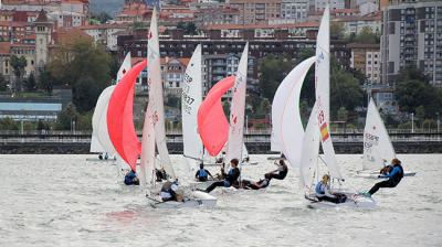 Los ganadores del Trofeo Navidad se deciden en el Abra con un día soleado después de tres semanas de lluvia