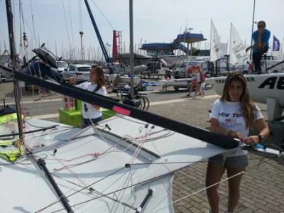 María Cantero y Ana Hernández, quintas (igualadas con las terceras) en el Mundial juvenil de 49er FX