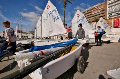 Más de 400 regatistas se citan en el Trofeo Euromarina Optimist Torrevieja