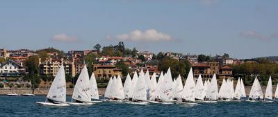 Poco viento en la primera jornada del Trofeo Navidad