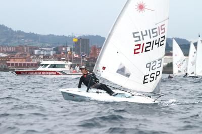 Trofeo de la Hispanidad de Vela Ligera del Astur de regatas de Gijón