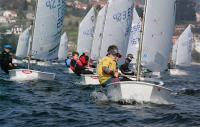 Yago Barca (RCN Sanxenxo) lidera la Regata Aceites Abril, el Gallego de Optimist