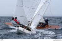 Yeah Nah navega hacia la victoria de las VII Puerto Portals Winter Series en una jornada marcada por el fuerte viento