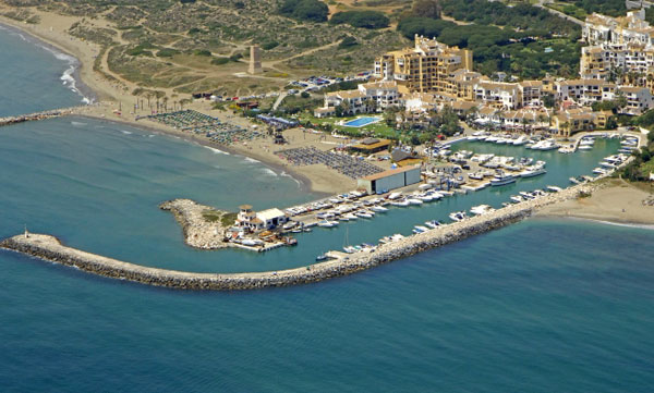 Puerto deportivo de Cabo Pino