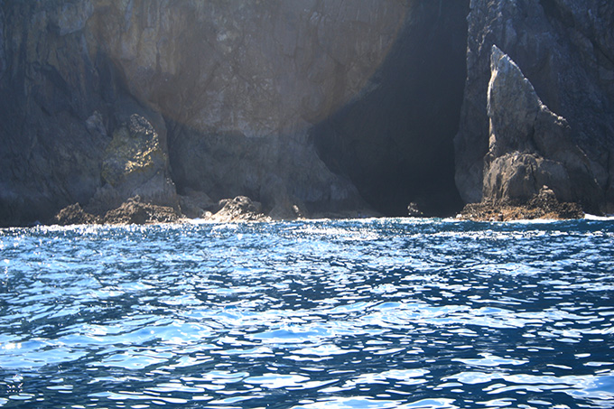 Las grandes cuevas de Gaztelugatxe