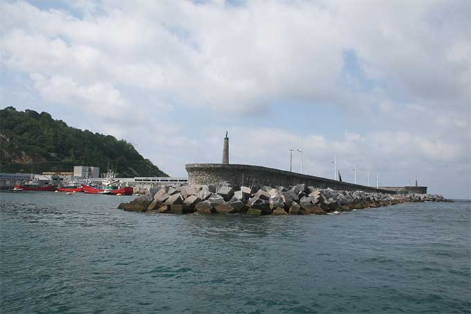 Dique de abrigo de Getaria