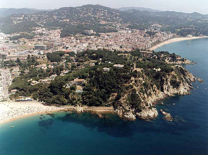 Playa de Fenals y Jardins de Santa Clotilda (Lloret de Mar)