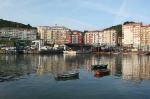 Zona de carenado, travel lift, grúa y astilleros. Muelle de Matxikorta