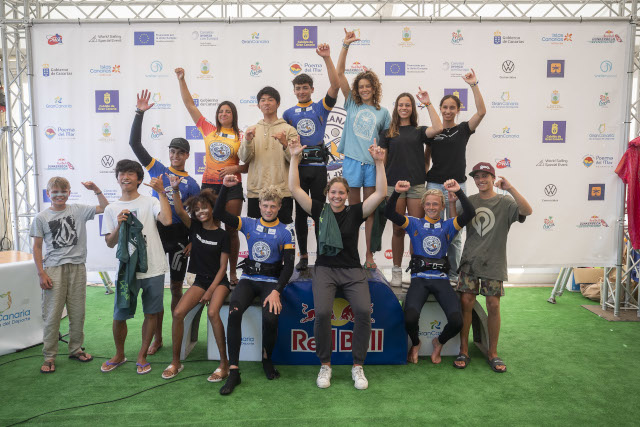 8_Podium
