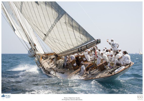 El-Moonbeam-IV-en-plena-competición-570x400