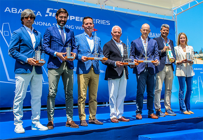 Presentación-oficial-ABANCA-52-SUPER-SERIES---Baiona-Sailing-Week---Foto-©-Antía-Martínez-10