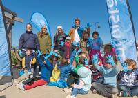 El Equipo Movistar y la Fundación Ecomar, unidos en Tarifa por el cuidado del medioambiente