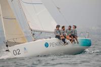 El ‘Península’ de John Bassadone se apunta el primer tanto del Circuito Alcaidesa Marina de J/80 autumn Series 2022
