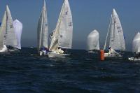Go fit, pese a no ganar ninguna prueba, comienza mandando en el trofeo Metromar de J80.