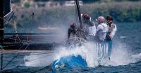 Tres barcos en un punto al frente de la GC32 Riva Cup 