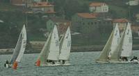 Yates y Cosas, Trig Money y Oxital encabezan los J80 en Santander tras la 2ª tirada del Trofeo Lacre
