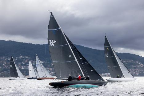 El Trofeo Xacobeo continúa con la 3ª serie de la Liga de 6 Metros y J/80
