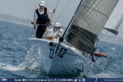 Noticia asume el mando el campeonato de España J80 en aguas de València Noticia asume el mando el campeonato de España J80 en aguas de València