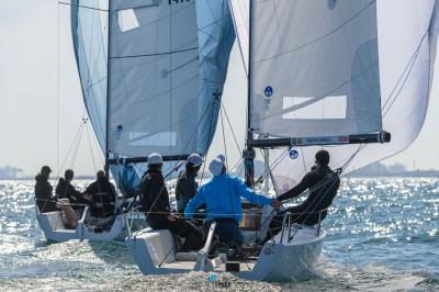 Noticia se impone con autoridad en la segunda serie de las Barcelona Spring Series